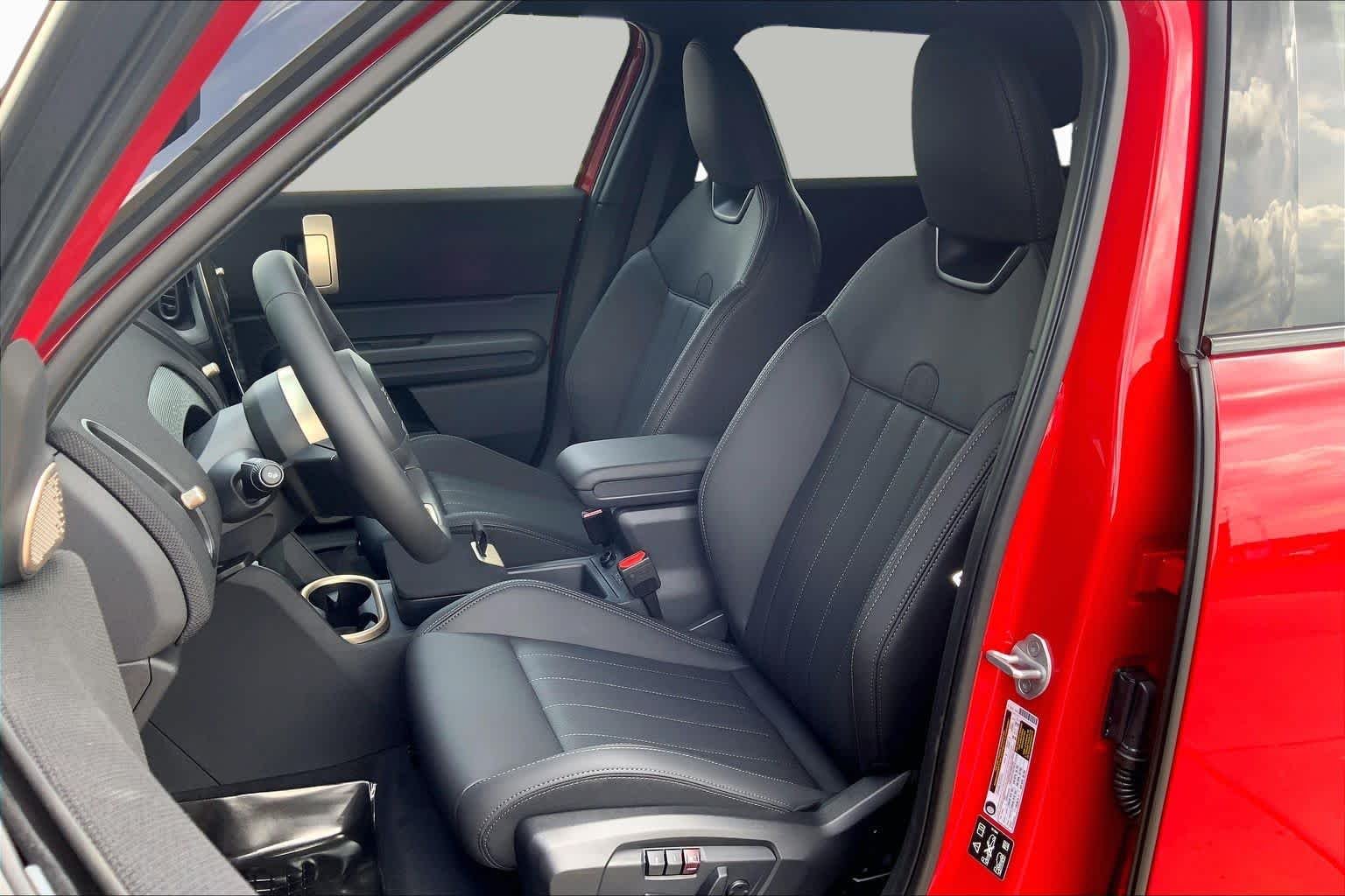 New 2027 Chili Red II MINI Iconic image 9