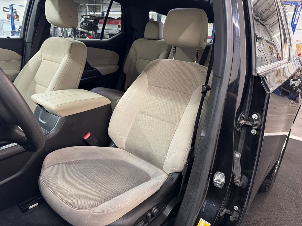 Used 2022 Black Metallic Chevrolet LS image 17