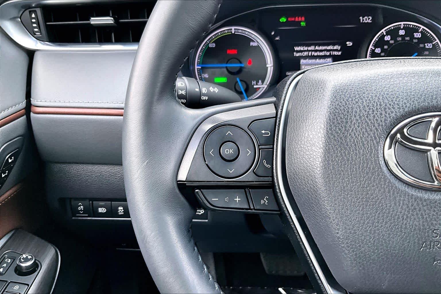 Used 2023 Wind Chill Pearl Toyota XLE image 23