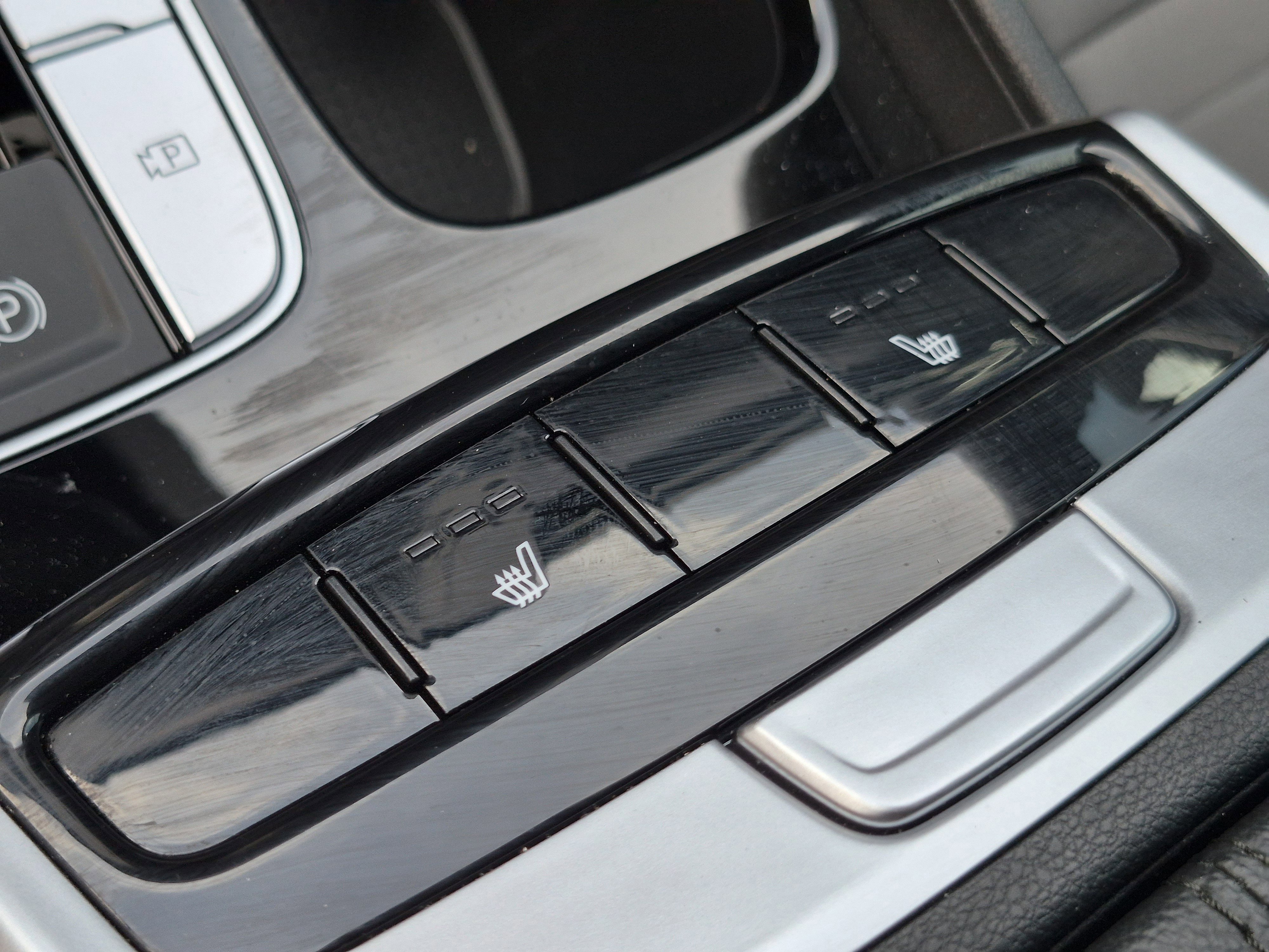 Used 2023 Hampton Gray Hyundai SEL image 65