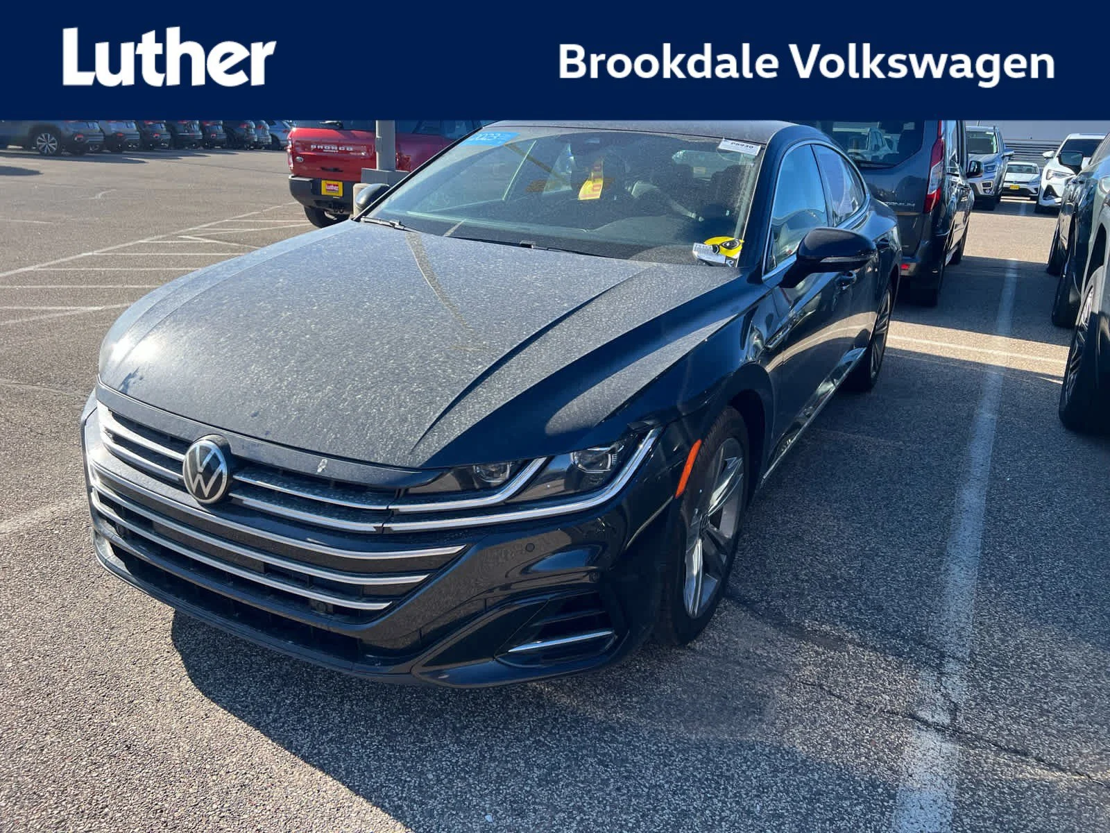 2023 Volkswagen Arteon SE R-LINE's photo
