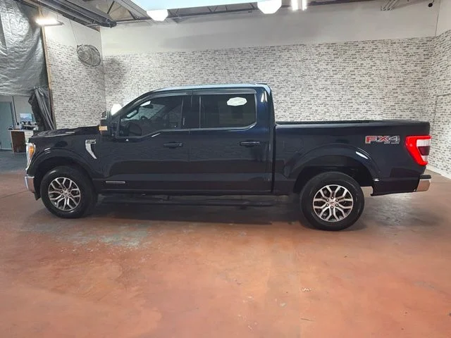 Used 2021 Blue Ford Lariat image 4