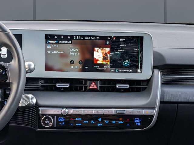 2024 Hyundai IONIQ 5 SEL - Photo 18