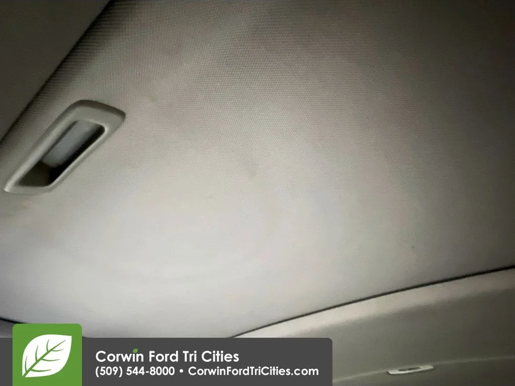 Used 2013  Honda EX image 24