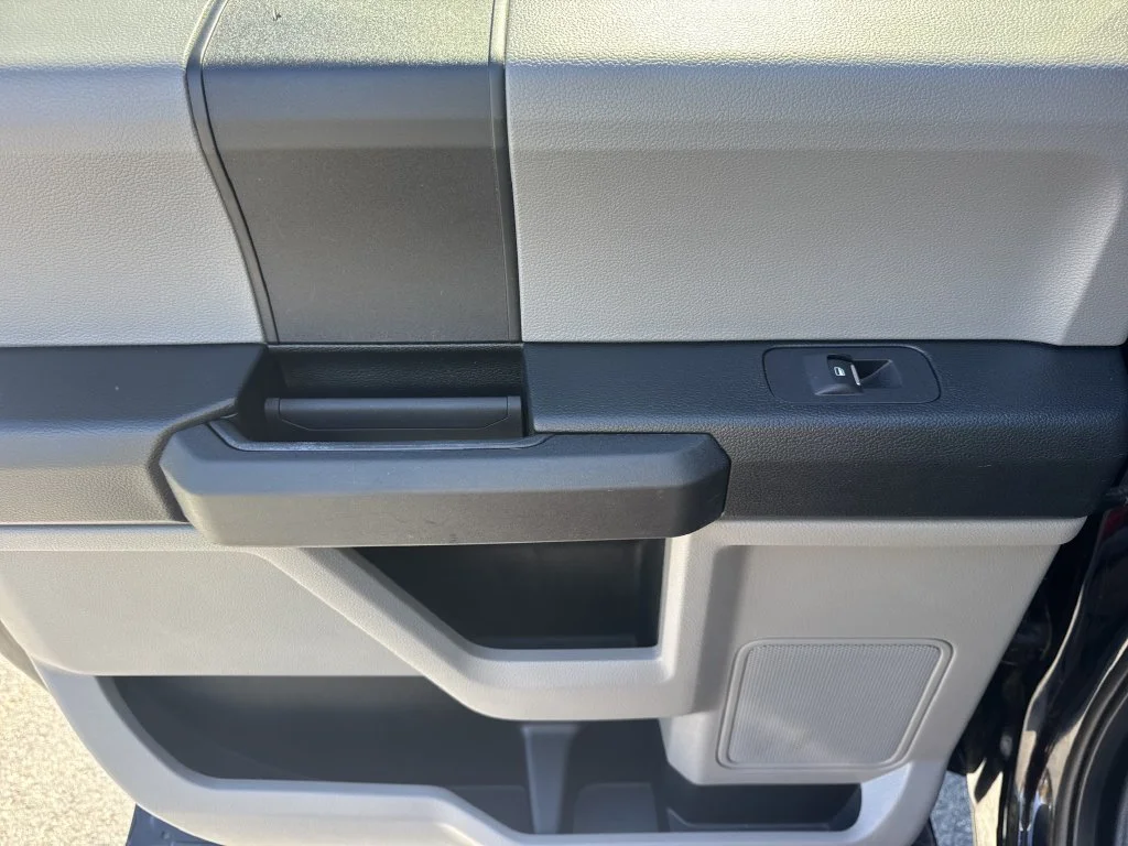 Used 2018 Black Ford XL image 21