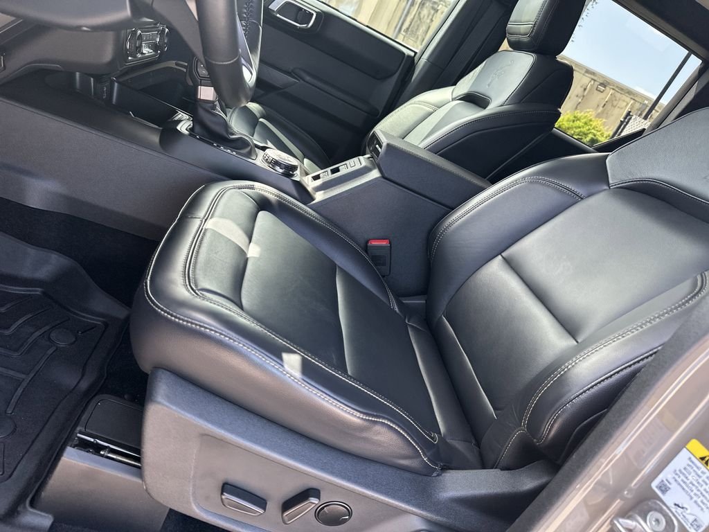 2025 Ford Bronco 4-Door Badlands - Photo 8
