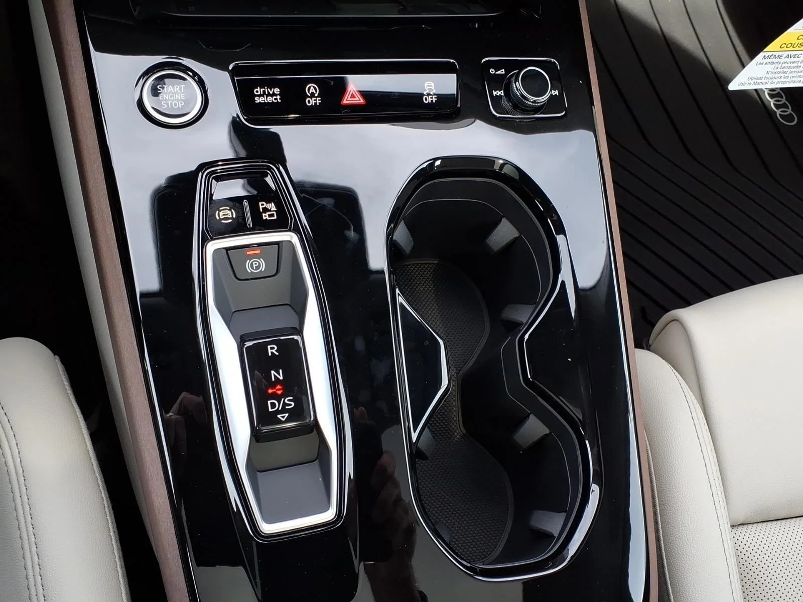 New 2026 Glacier White Metallic Audi Prestige image 24
