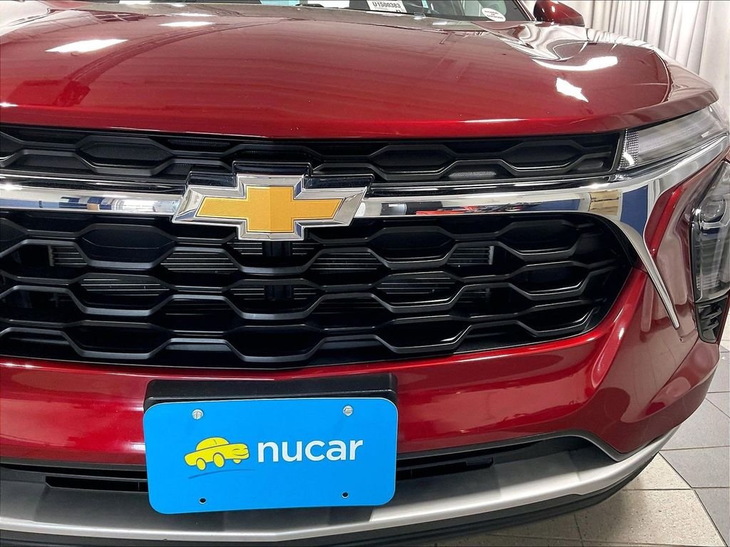 Used 2025 Red Chevrolet LT image 32