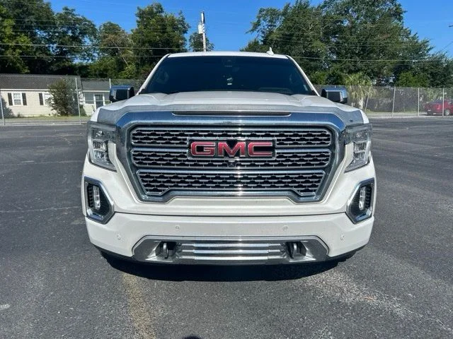 Used 2019 White GMC Denali image 7