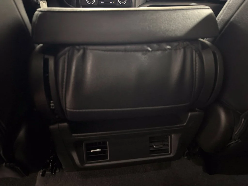 Used 2021 Silver Ice Metallic Chevrolet Custom image 16
