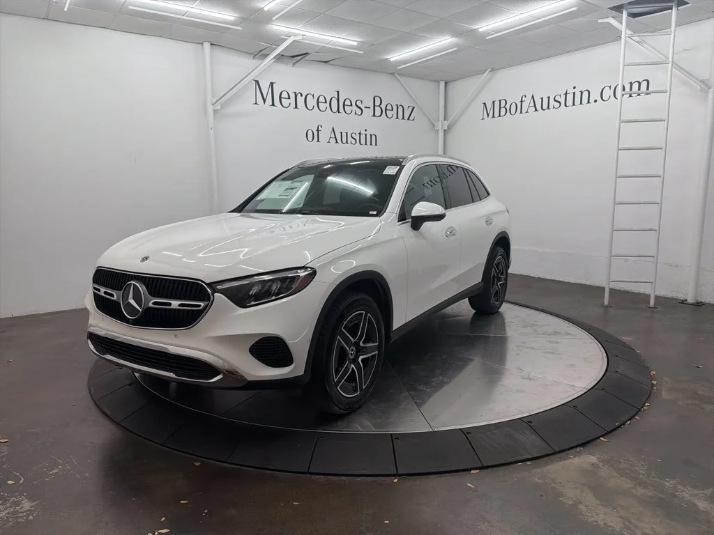 Used 2026 White Mercedes-Benz GLC 300 image 3