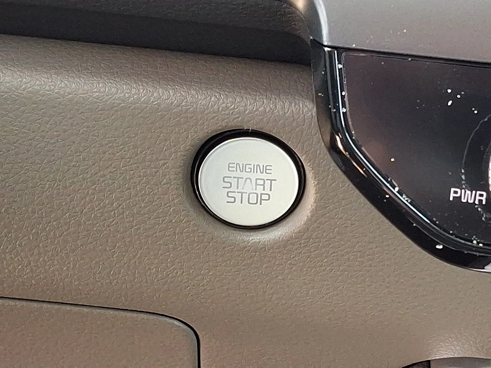 New 2027 Silver Kia LXS image 21