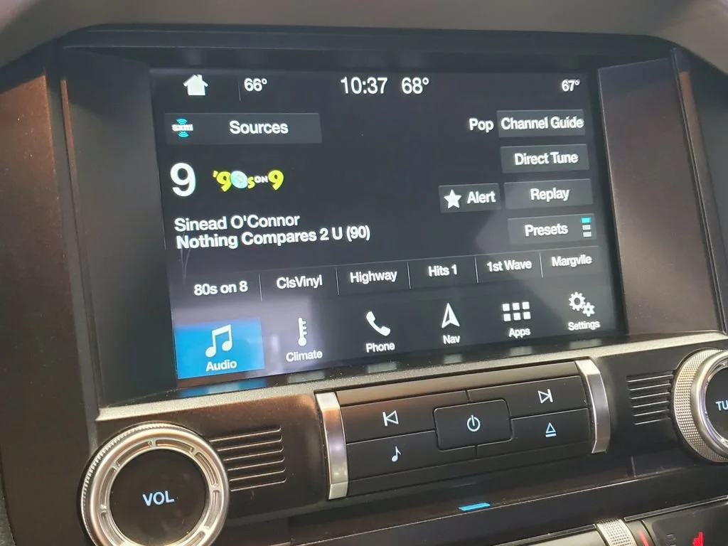 2018 Ford Mustang EcoBoost Premium - Photo 19