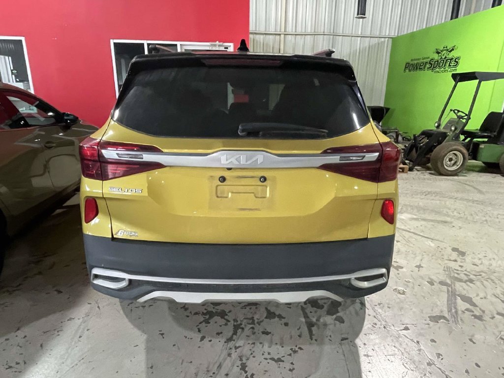 Used 2022 Yellow Kia S image 5