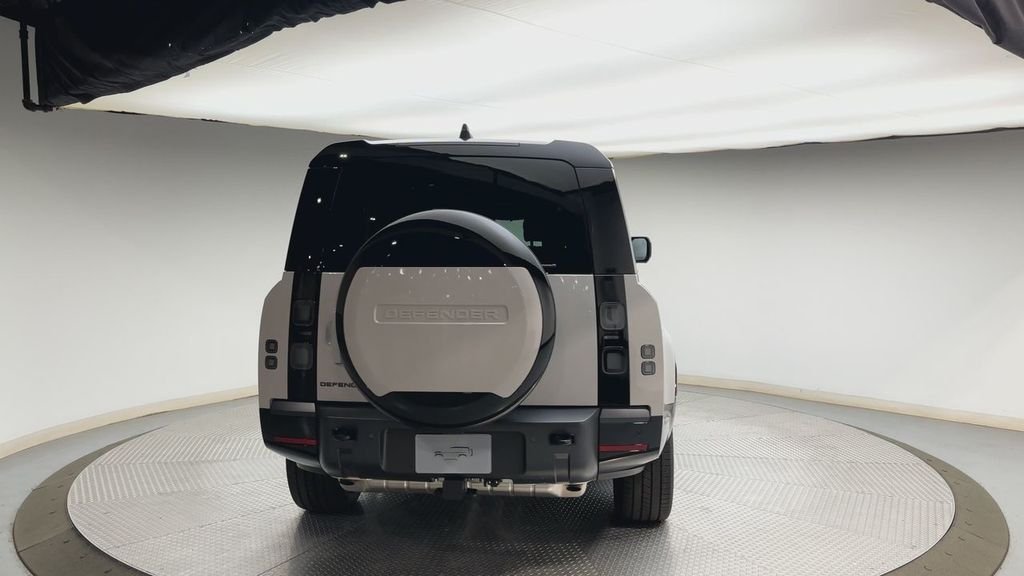 New 2026 Borasco Grey LAND ROVER X-Dynamic SE image 3