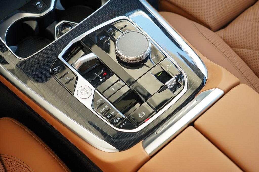 New 2027 Mineral White Metallic BMW xDrive40i image 30