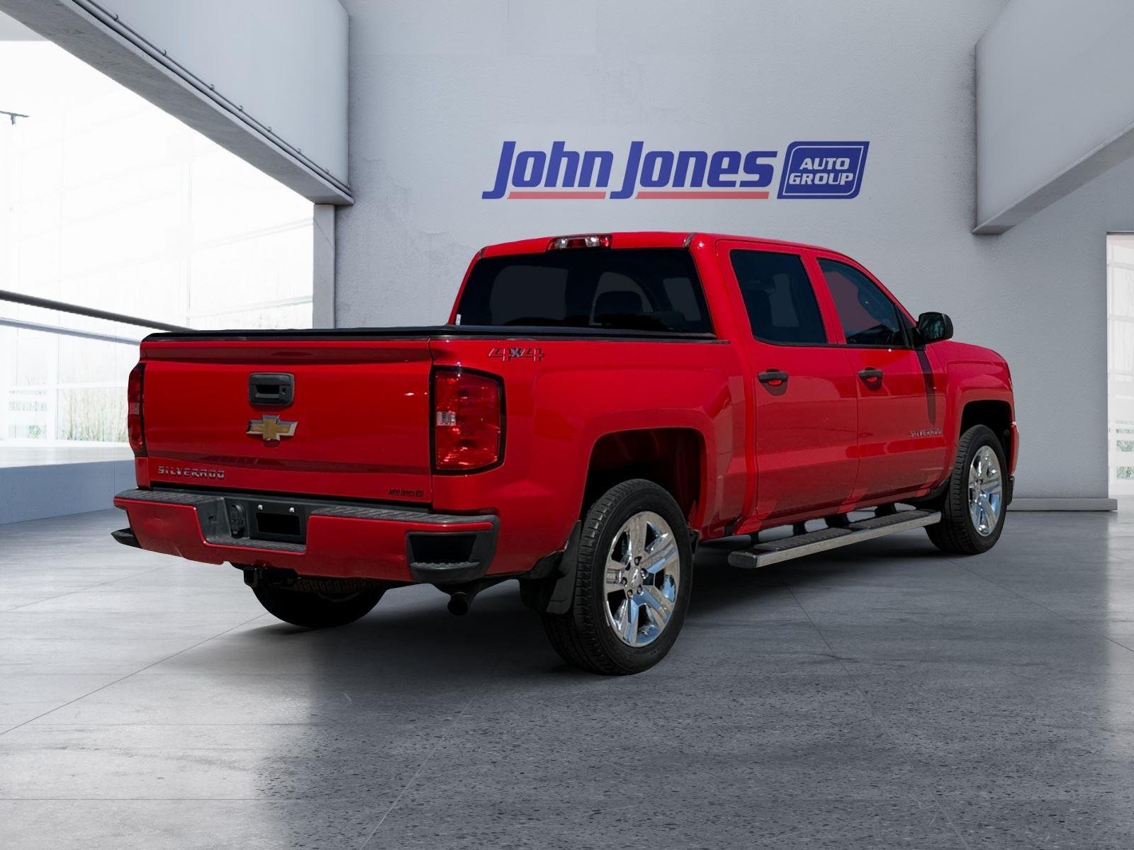 Used 2018 Red Hot Chevrolet Custom image 5