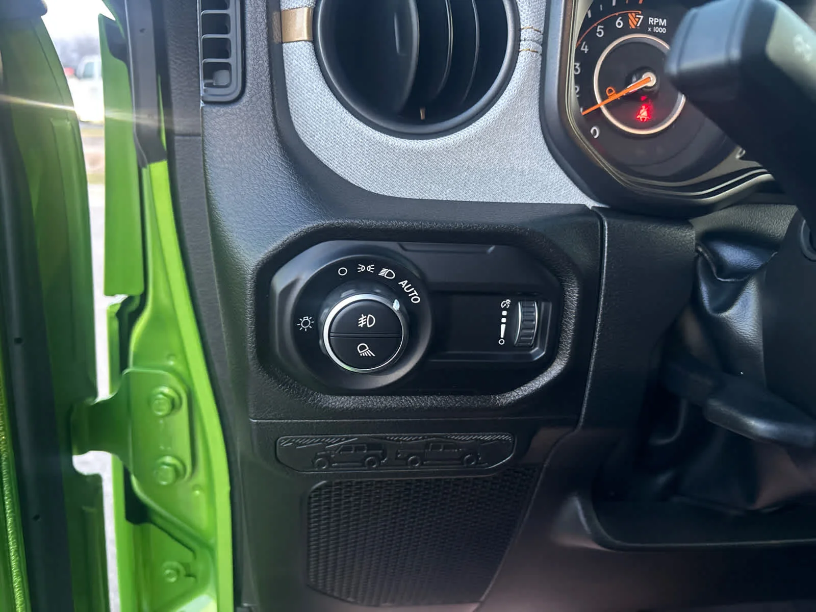New 2026 Mojito Exterior Paint Jeep Sport S image 20