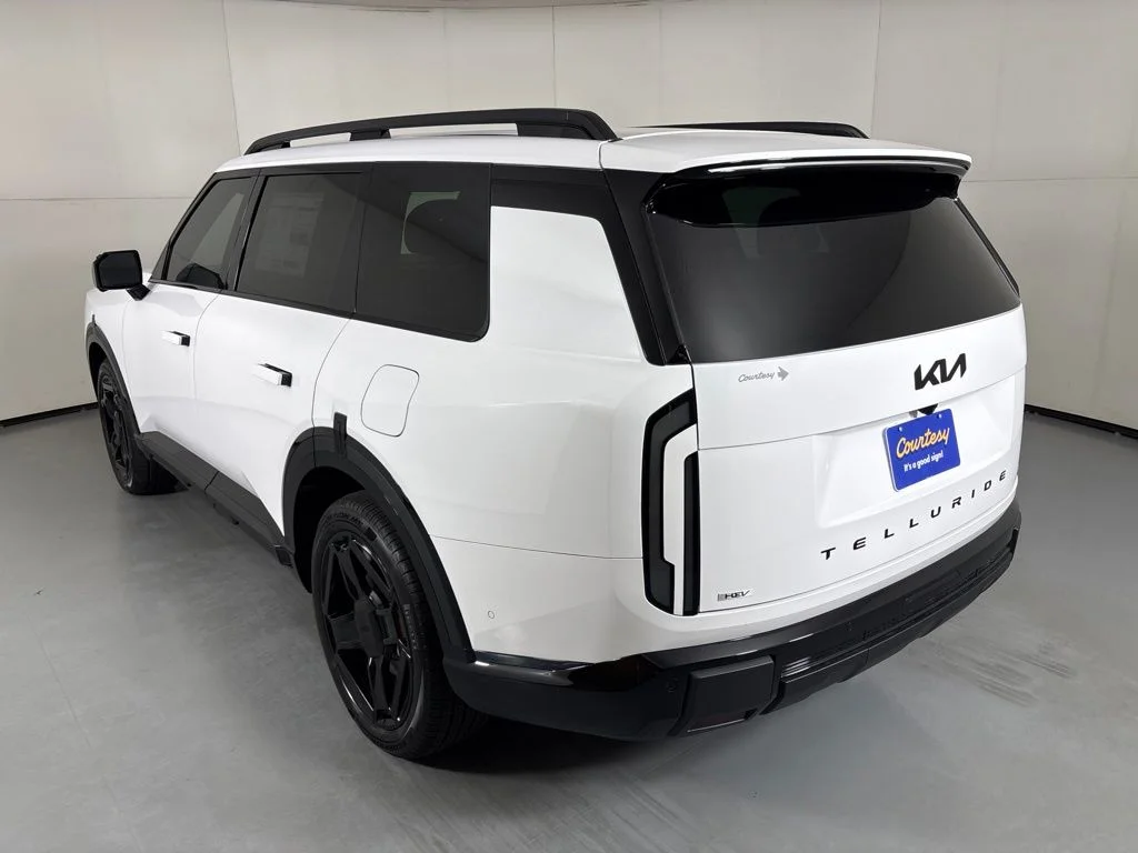 New 2027 Glacial White Pearl Kia X-Line SX image 6