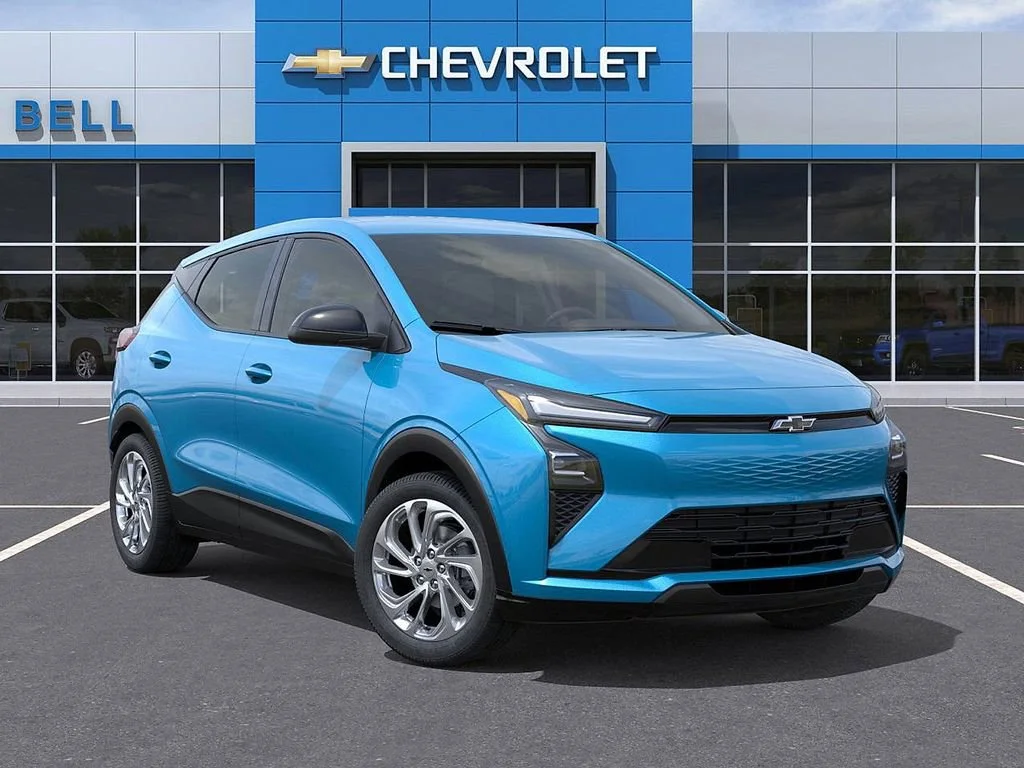 2027 Chevrolet Bolt LT - Photo 7