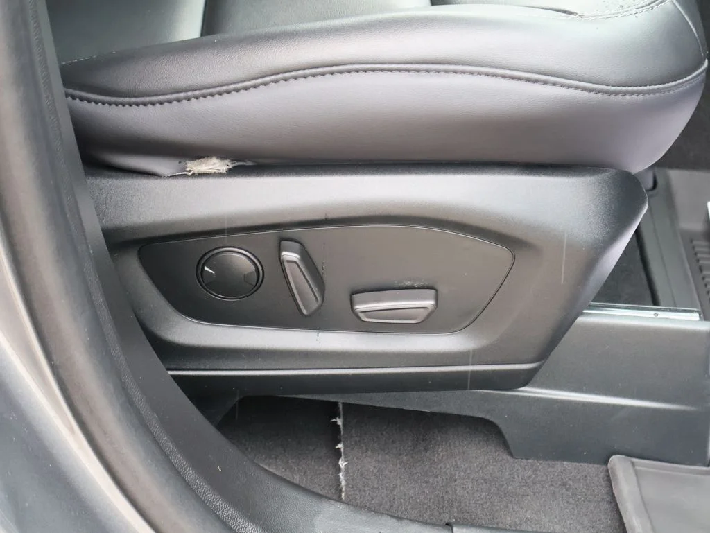 Certified Used 2023 Gray Metallic Ford XLT image 11