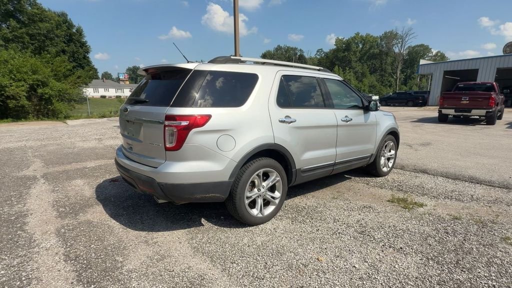 Used 2015 Silver Ford Limited image 8
