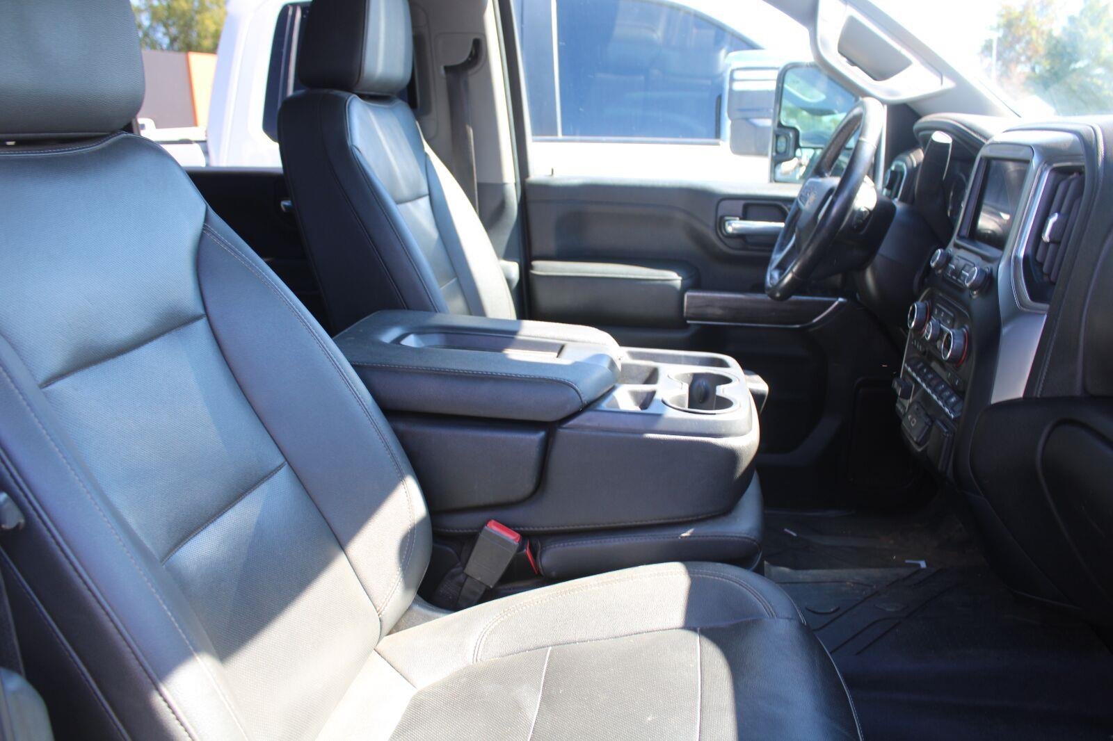 Used 2022 Summit White Chevrolet LTZ image 4