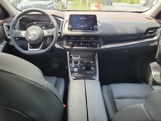 Certified Used 2023 Silver Nissan SV image 14