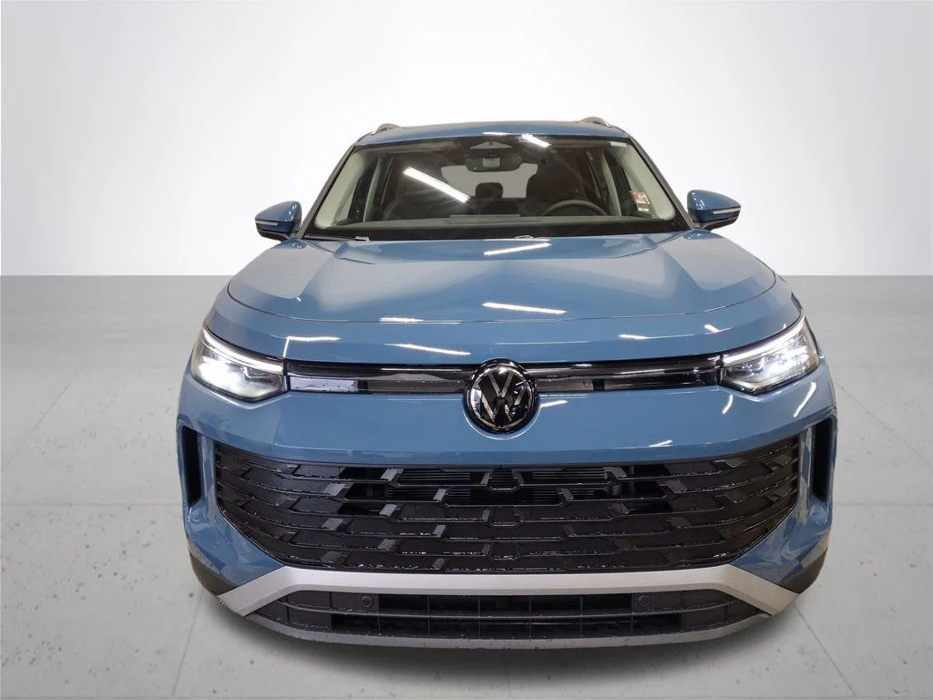 New 2026 Blue Volkswagen 2.0T SE image 3