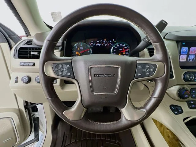 Used 2017 White GMC Denali image 12