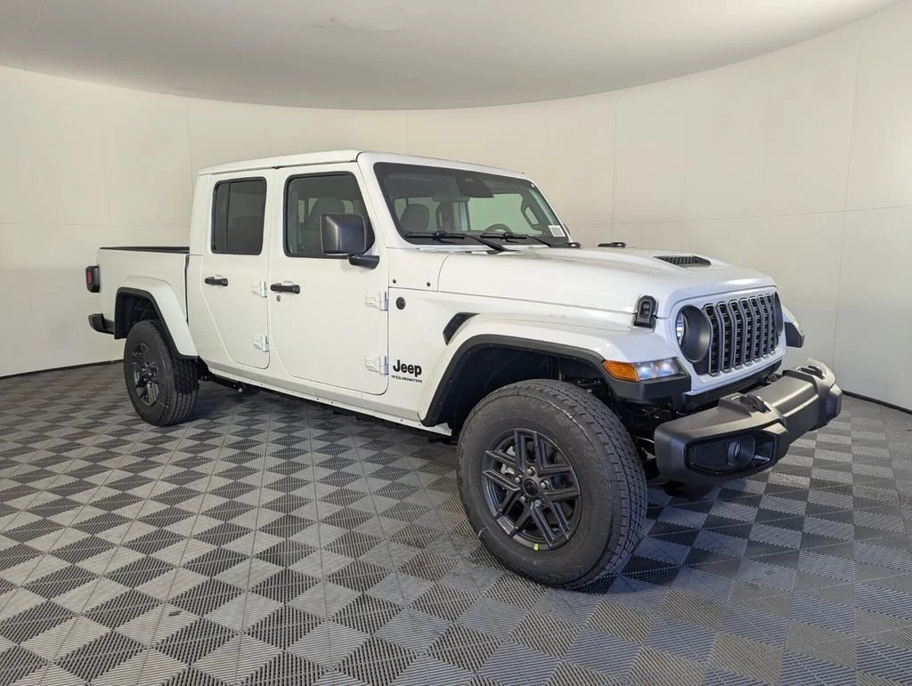 New 2026 Bright White Clear-Coat Exterior Paint Jeep Sport S image 2
