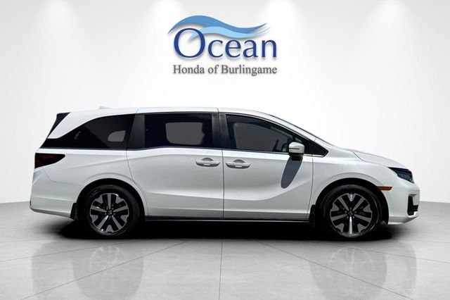 Certified Used 2026 Platinum White Pearl Honda EX-L image 3