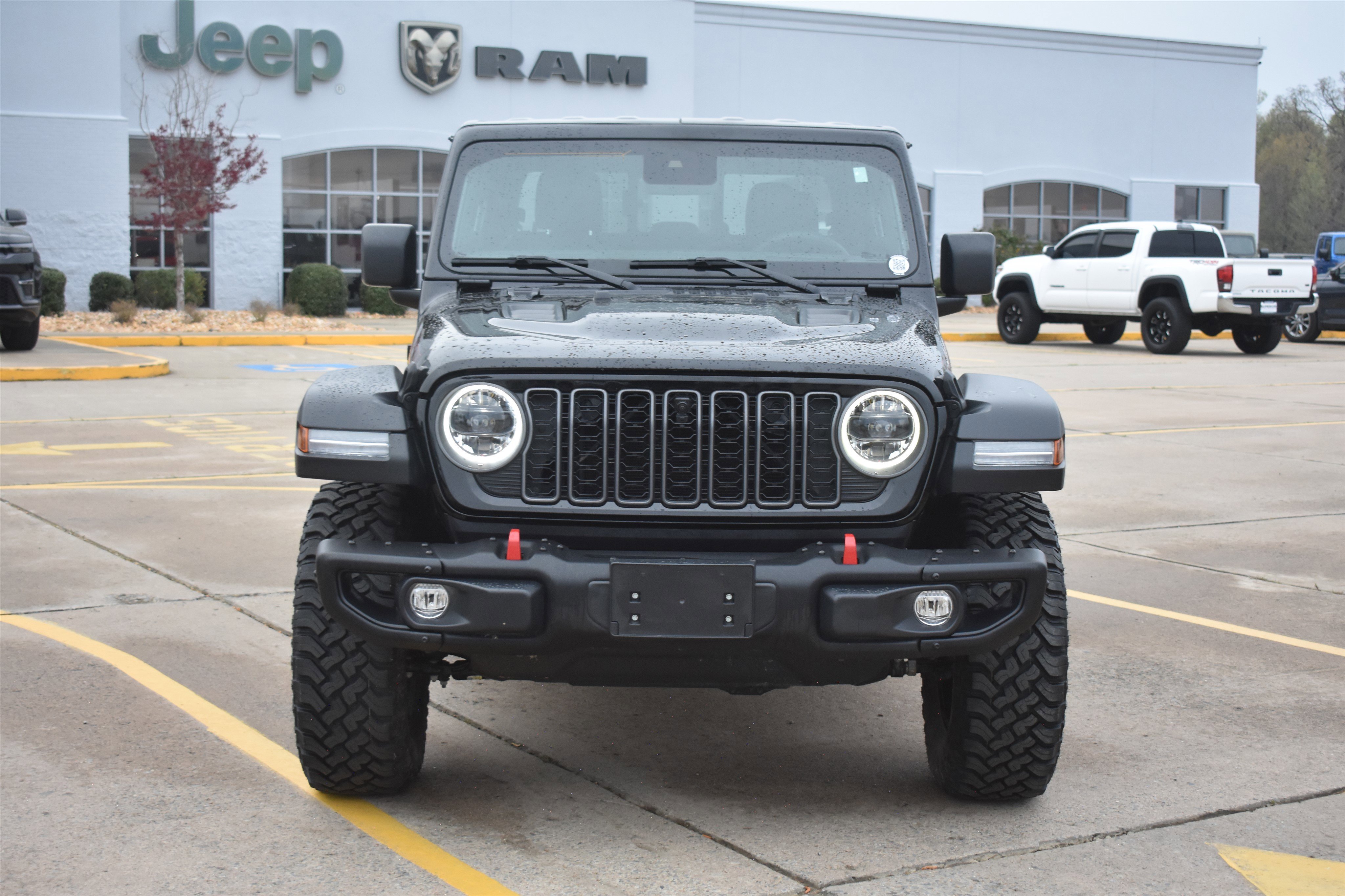 Used 2025 Jeep Gladiator Rubicon with VIN 1C6RJTBG9SL519542 for sale in Little Rock