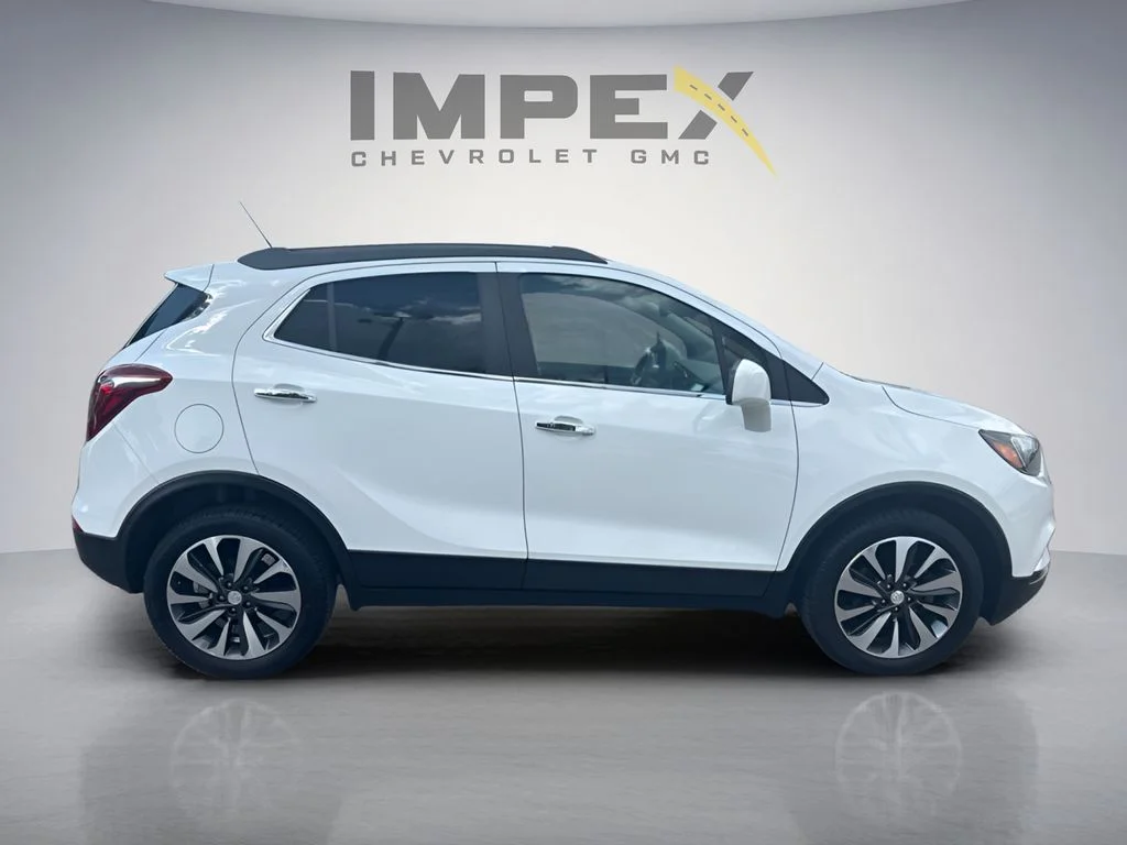Used 2021 White Buick Preferred image 6