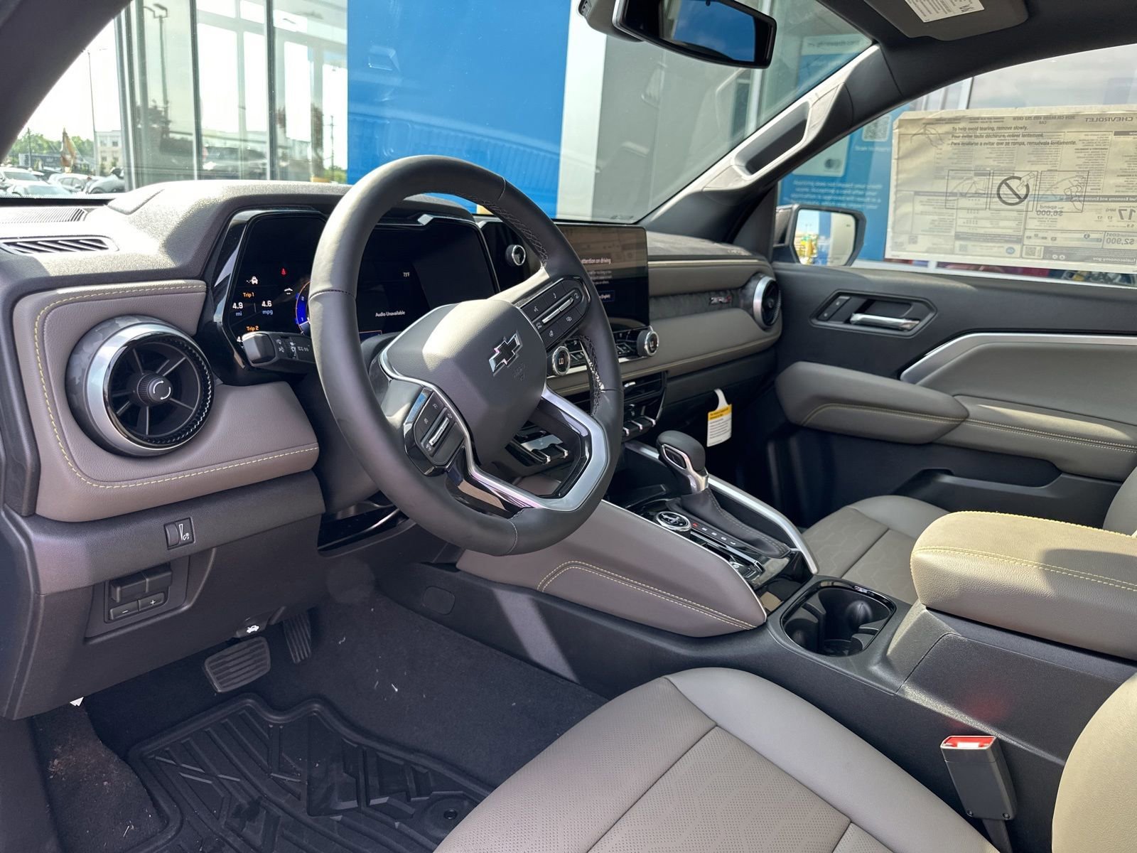 2026 Chevrolet Colorado ZR2 - Photo 18