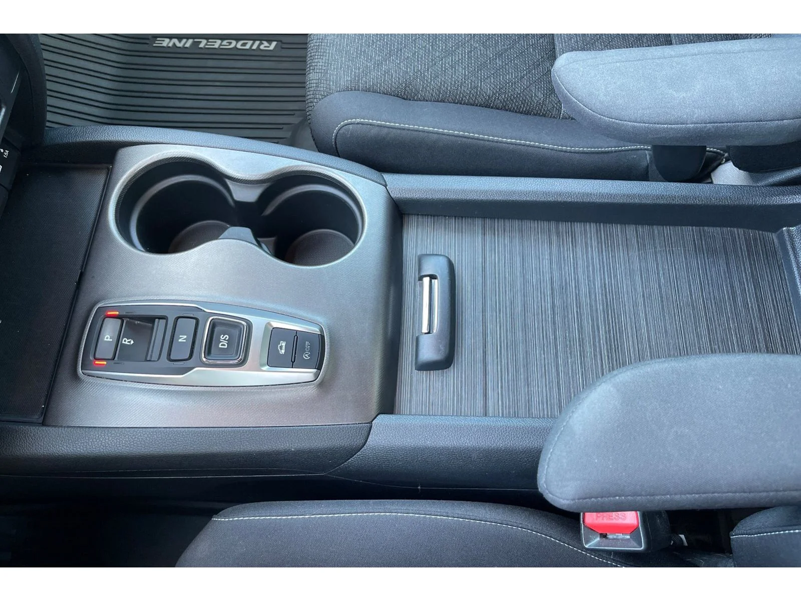 Used 2022 Lunar Silver Metallic Honda Sport image 29