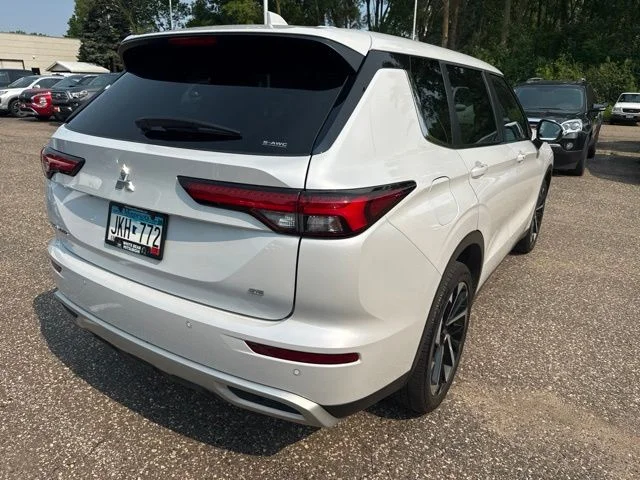 Certified 2022 Mitsubishi Outlander SE with VIN JA4J4UA87NZ081029 for sale in White Bear Lake, Minnesota