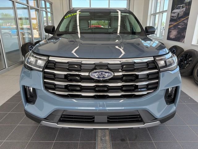 New 2026 Vapor Blue Metallic Ford Active image 2