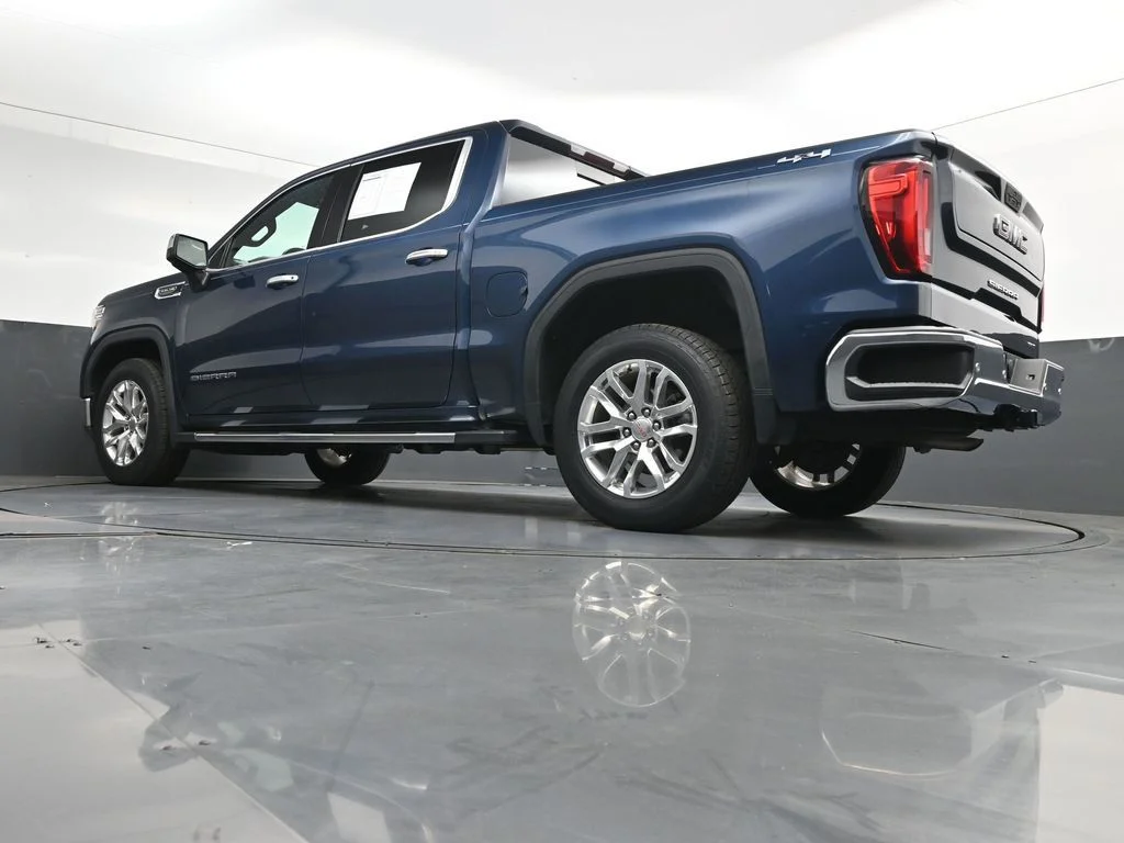 Used 2020 Blue GMC SLT image 46