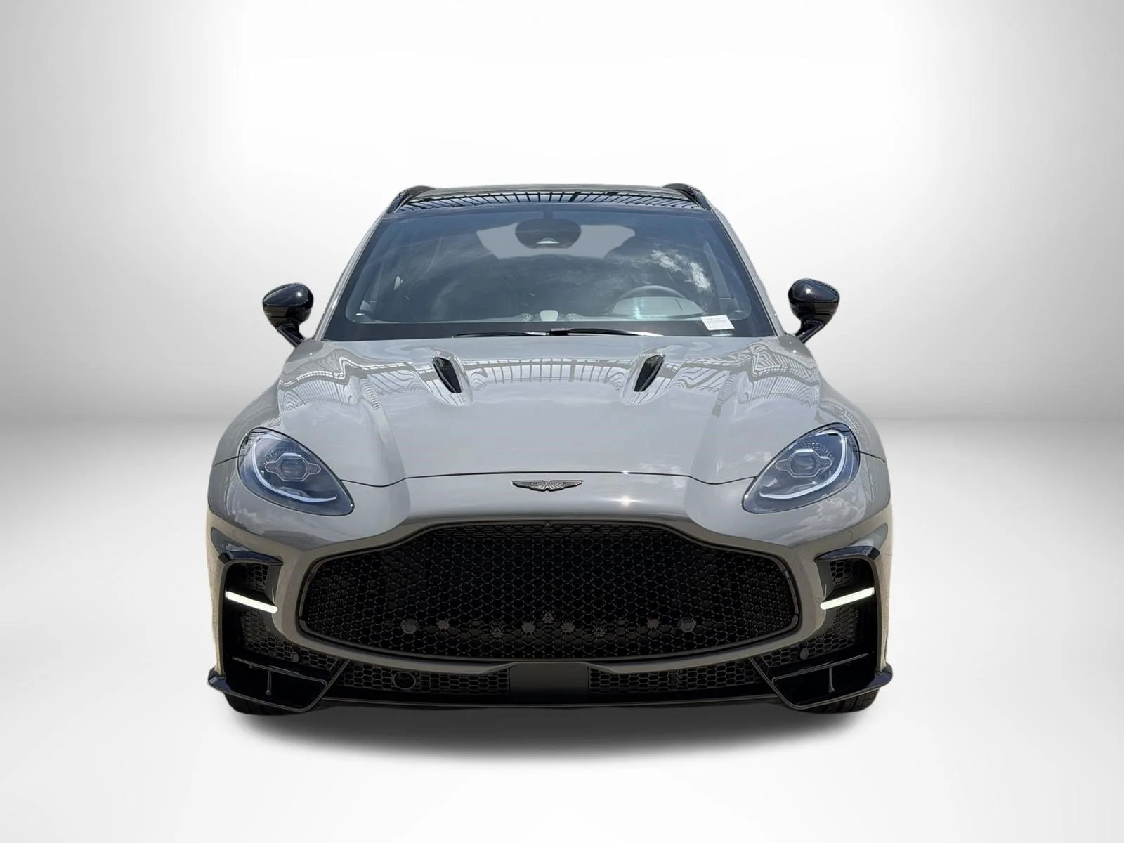 New 2026 China Grey Aston Martin S image 7