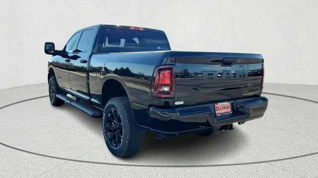 New 2026 Diamond Black Crystal Pearl-Coat Exterior Paint RAM Big Horn image 6