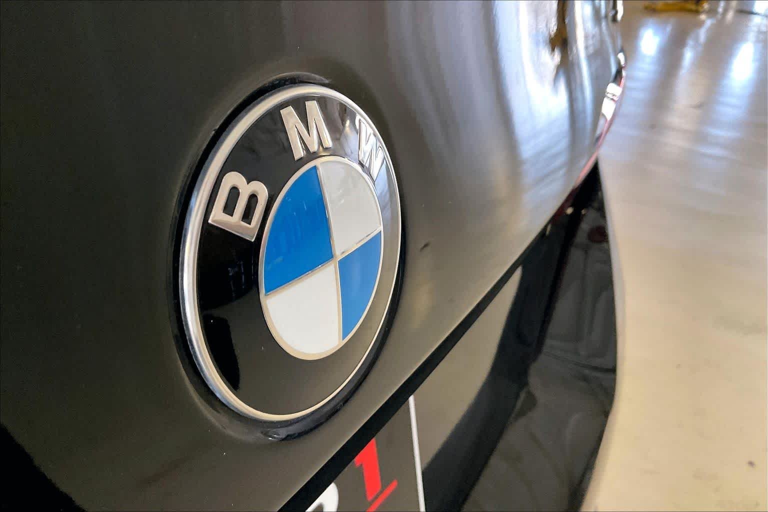 Used 2026 BLACK BMW 530i image 31