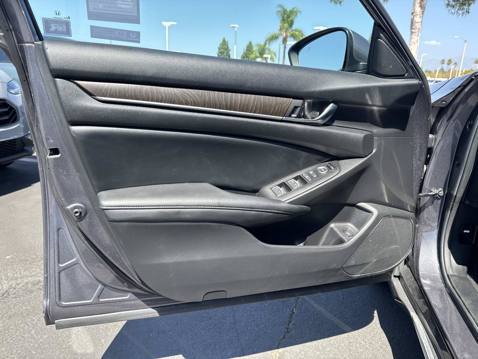 2021 Honda Accord Hybrid EX - Photo 22