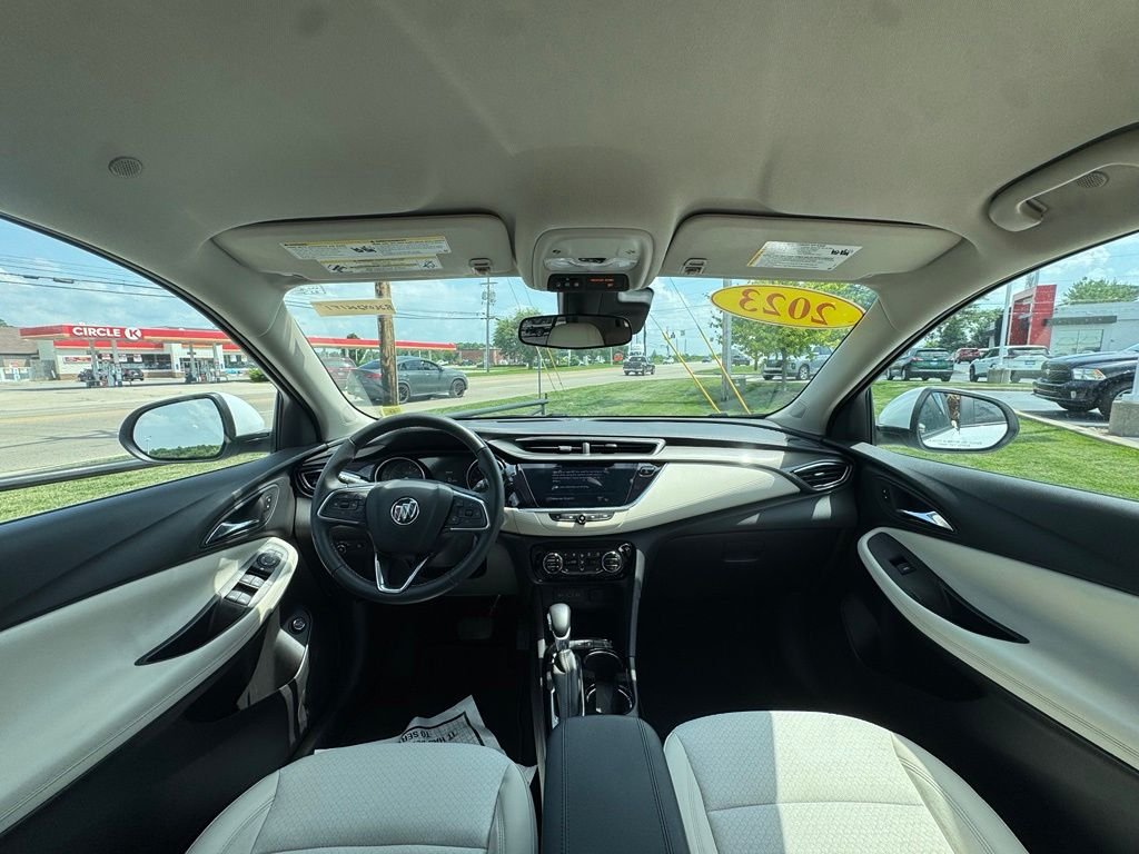 Used 2023 Summit White Buick Select image 9