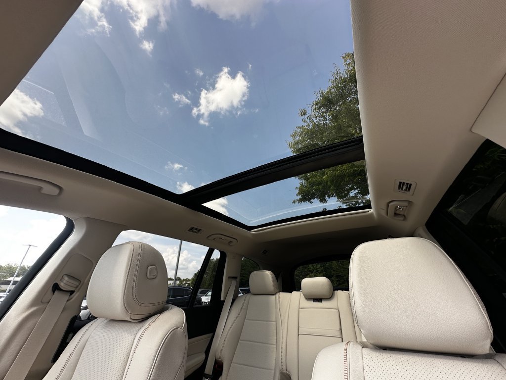 New 2027 Polar White Mercedes-Benz GLS 450 image 70