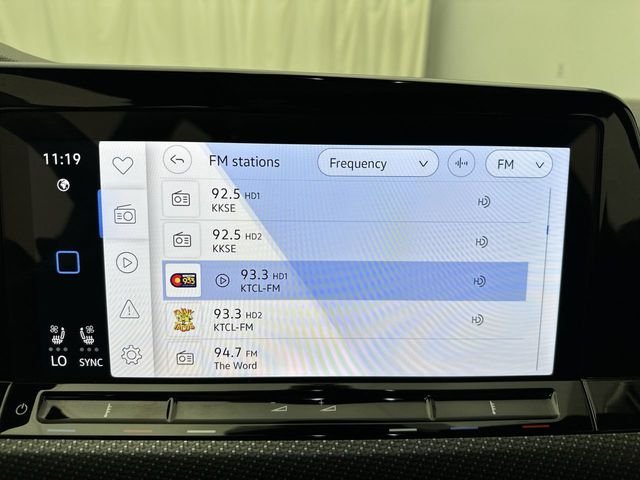 Used 2023 Blue Volkswagen 2.0T image 18