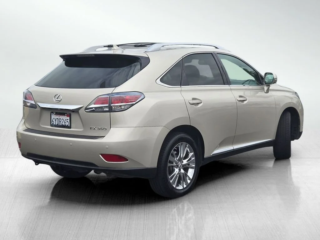 Used 2013 Cashmere Metallic Lexus 350 image 4