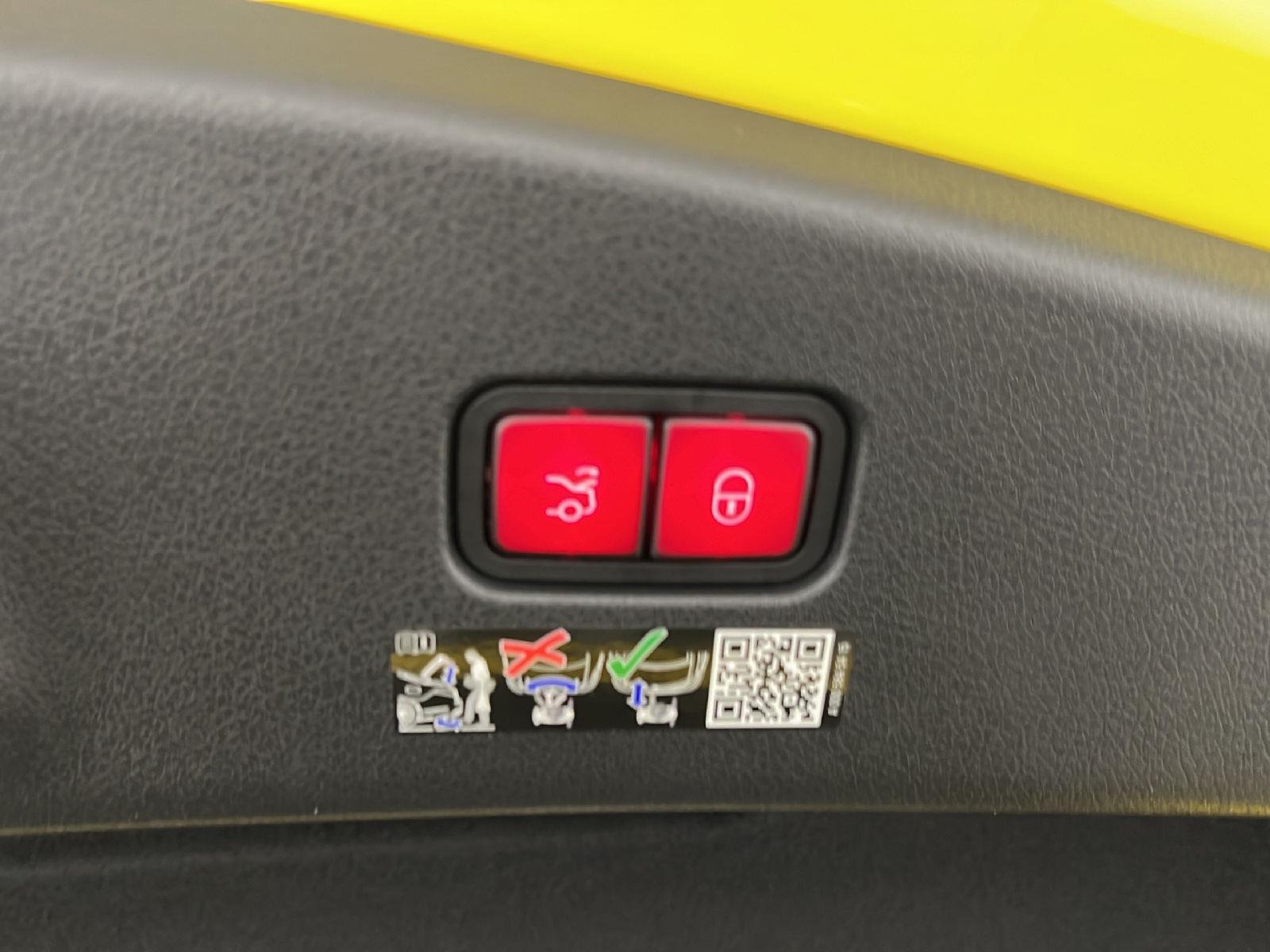 Certified Used 2026 Sun Yellow Mercedes-Benz CLE 300 image 27