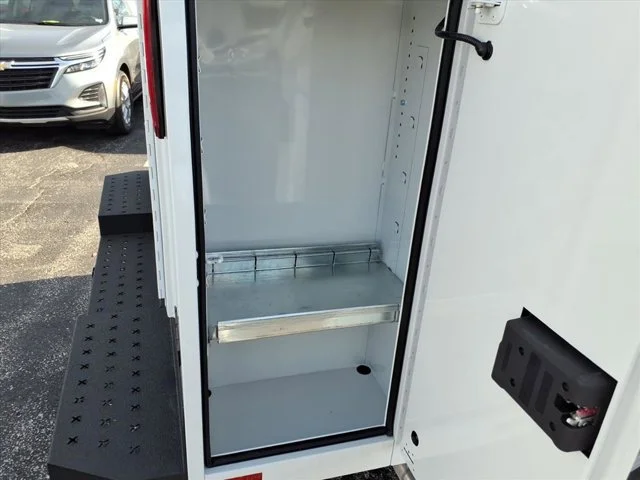 New 2026 Oxford White Ford Base image 37