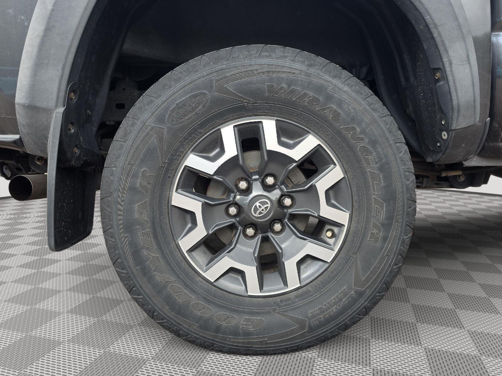 Used 2016 Magnetic Gray Metallic Toyota TRD Off Road image 17